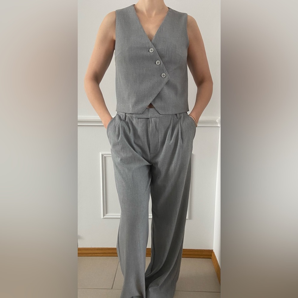 H&M gray wide leg trouser and matching vest set / suit / co-ord